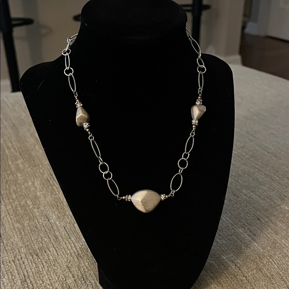 Elegant Silver Necklace